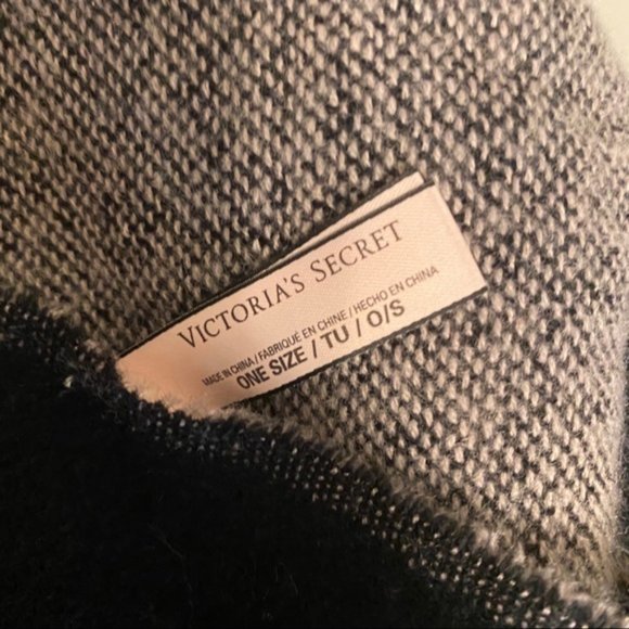 Victoria Secret Limited Edition 2017 Soft Heart Throw - Picture 12 of 12